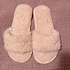 Womens Pottery Barn slippers